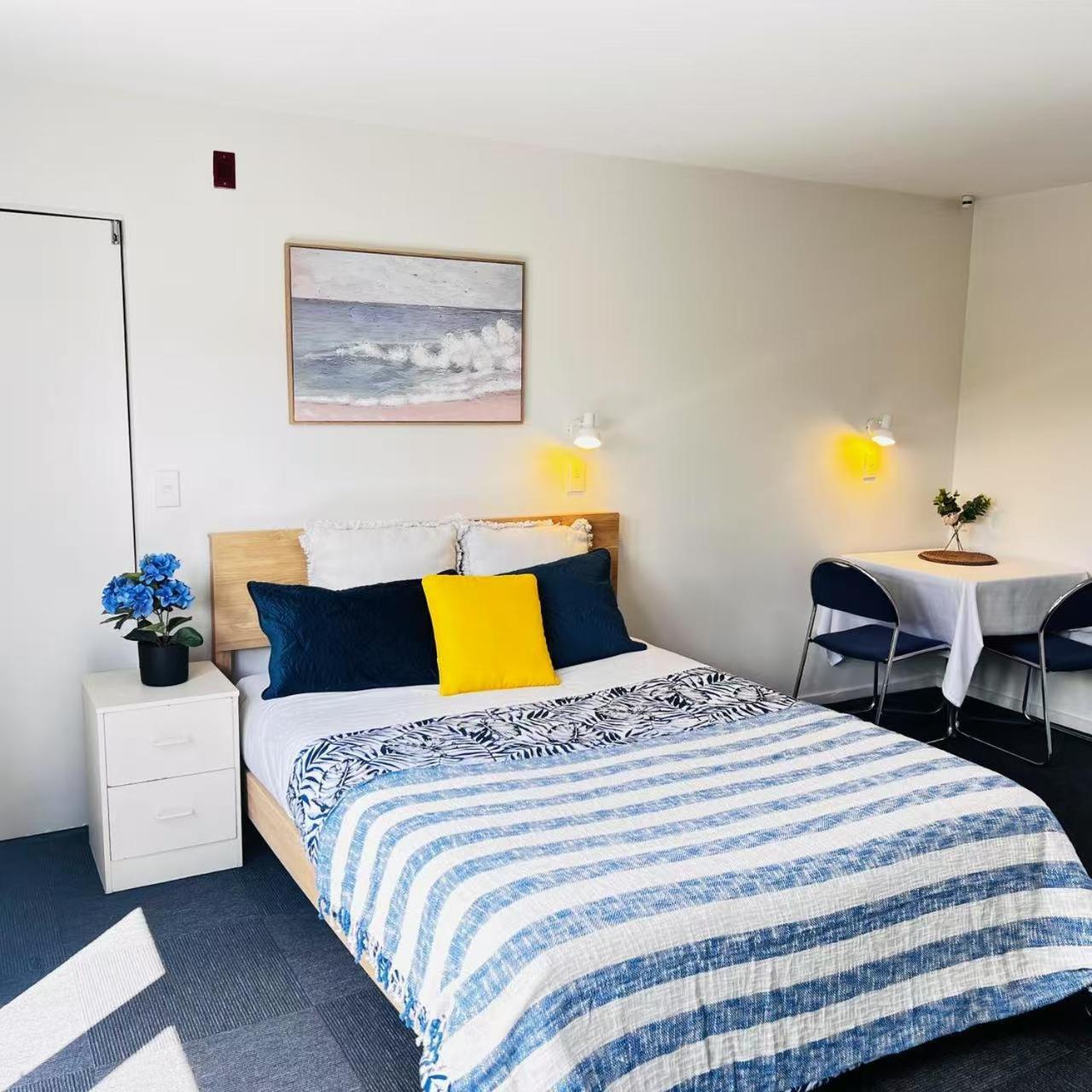 Aaa Northlands Motel Крайстчърч Екстериор снимка