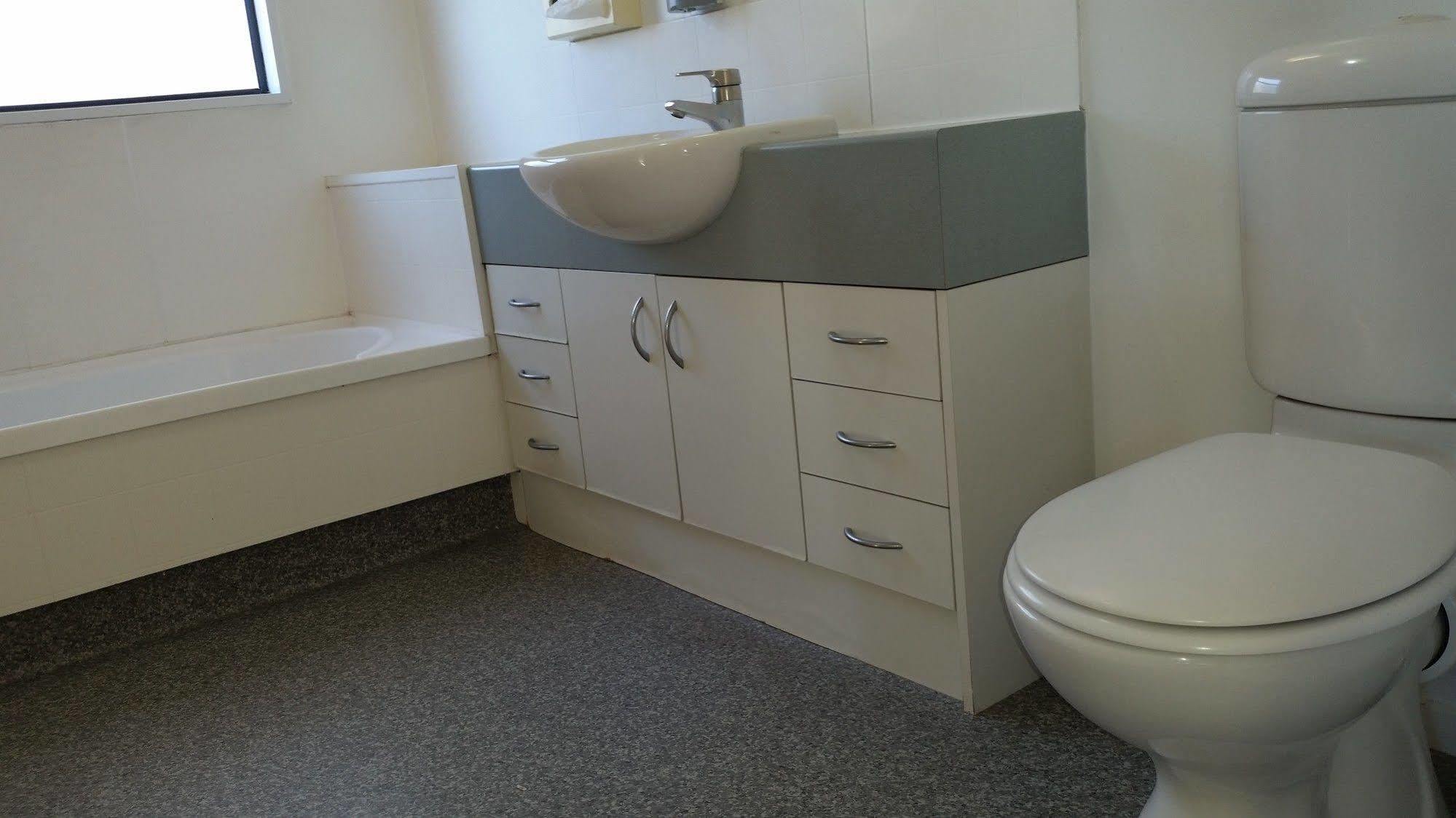 Aaa Northlands Motel Крайстчърч Екстериор снимка